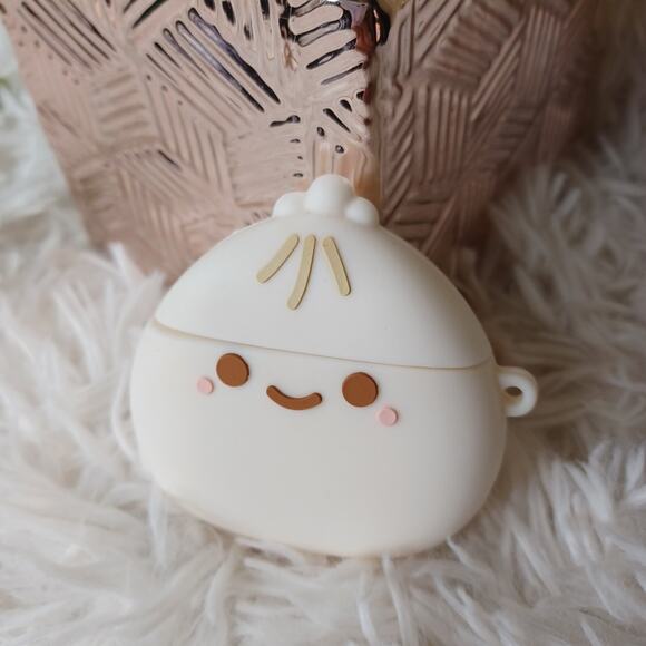 SMOKO Silicone Lil’ B Dumpling Airpod Case Cover In White - Picture 2 of 6